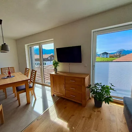 Allgaeublick - Mit Bergblick - Koenigscard Apartment