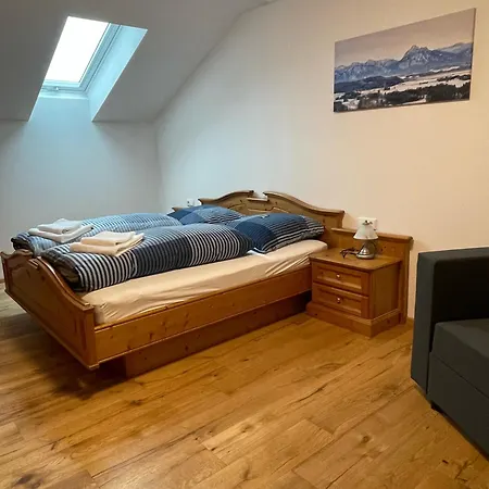Allgaeublick - Mit Bergblick - Koenigscard Apartment *