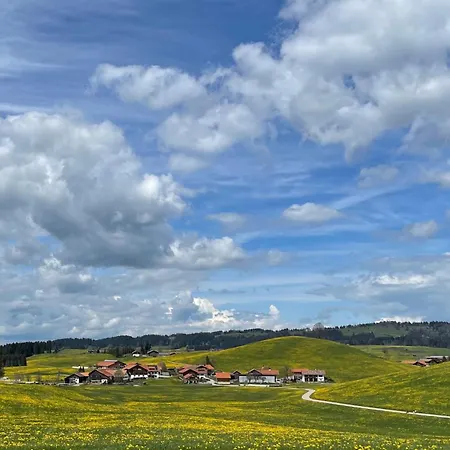Appartement Allgaeublick - Mit Bergblick - Koenigscard Hopferau